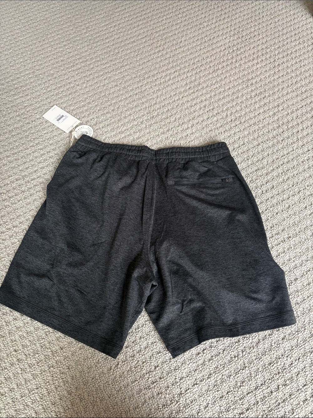 NWT Men’s Vuori Ponto Performance Shorts 7” - Size Large - Picture 4 of 7